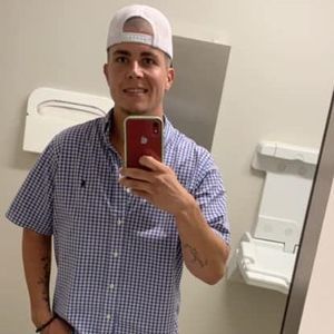 Meet your Posher, Ethan